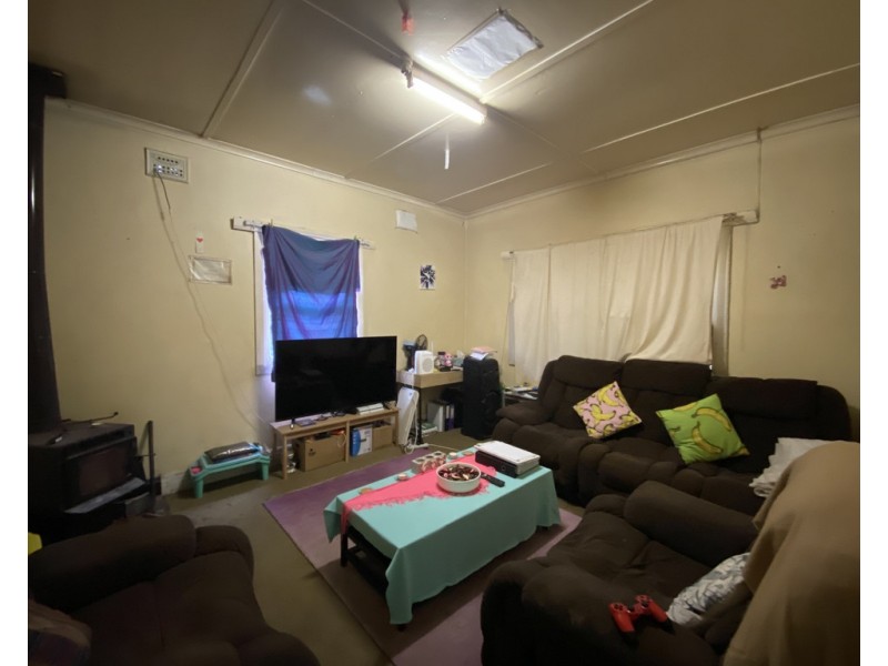 7 Park Street, Parkes NSW 2870