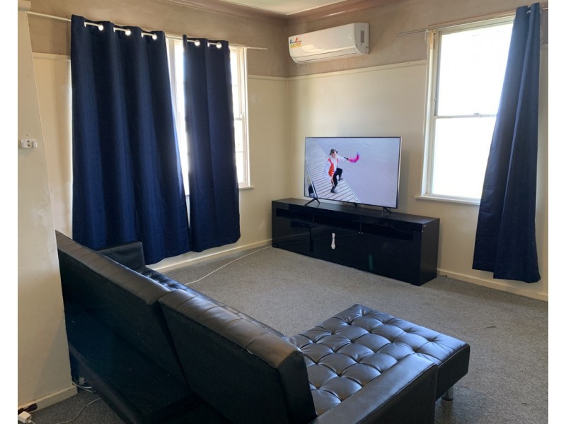 20 Alexandra Street, Parkes NSW 2870