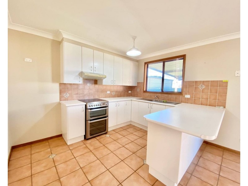 69 Medlyn Street, Parkes NSW 2870