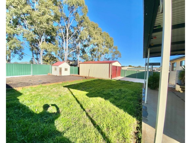 69 Medlyn Street, Parkes NSW 2870
