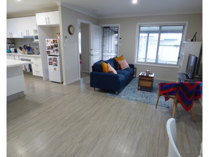 63b York Street, Forbes NSW 2871