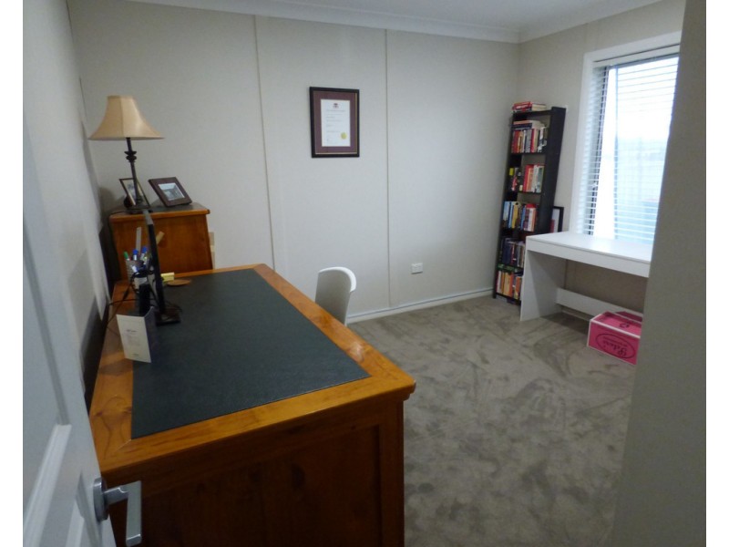 63b York Street, Forbes NSW 2871