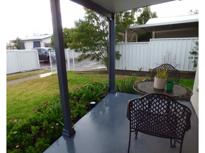 63b York Street, Forbes NSW 2871