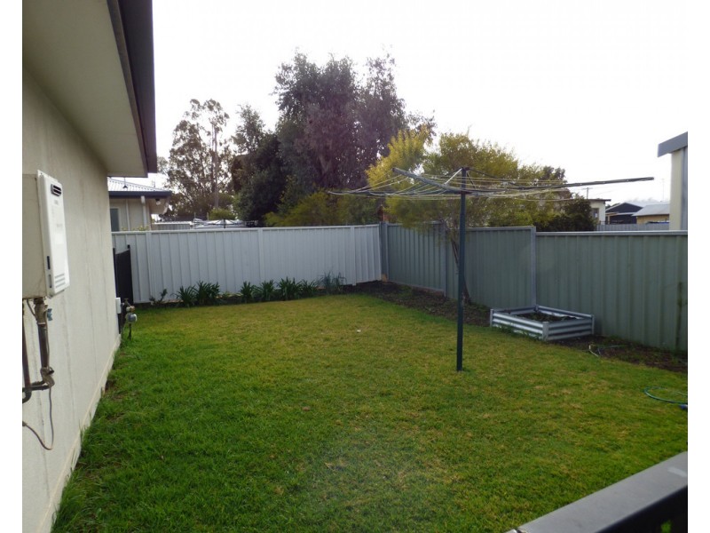 63b York Street, Forbes NSW 2871