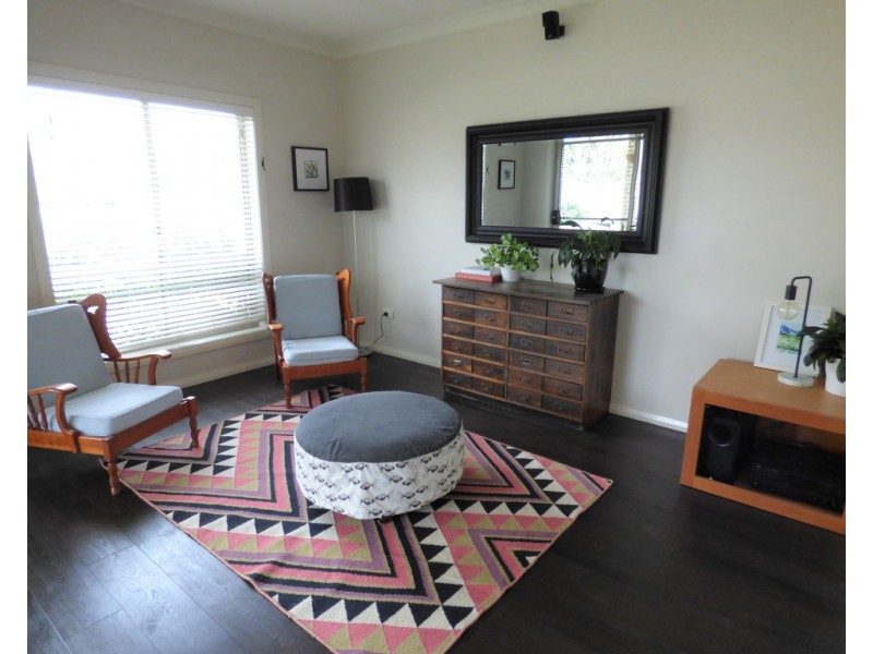 10 Hurford Place, Forbes NSW 2871
