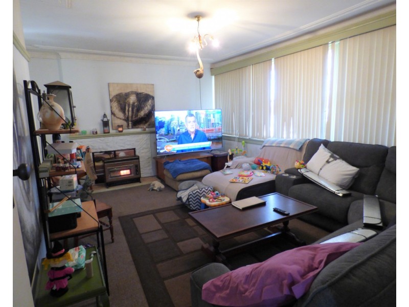 15 Grenfell Street, Forbes NSW 2871