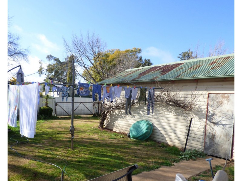 15 Grenfell Street, Forbes NSW 2871