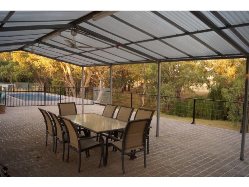 237 Nash Street, Parkes NSW 2870