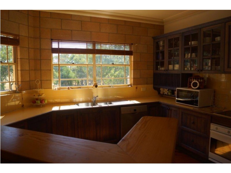237 Nash Street, Parkes NSW 2870