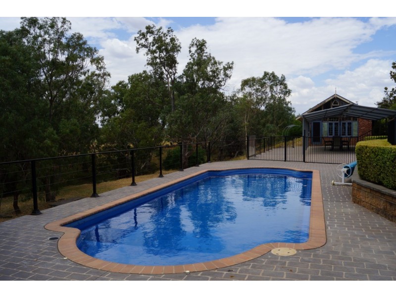 237 Nash Street, Parkes NSW 2870
