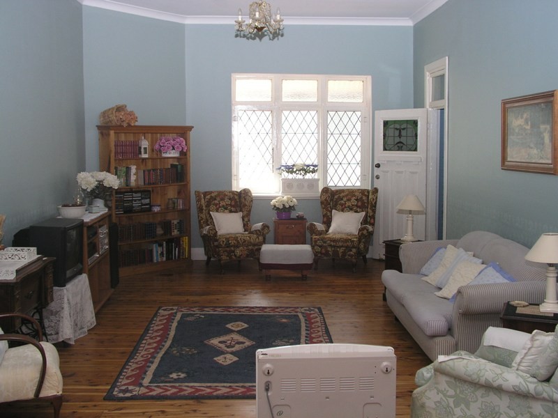 56 Orange Street, Parkes NSW 2870