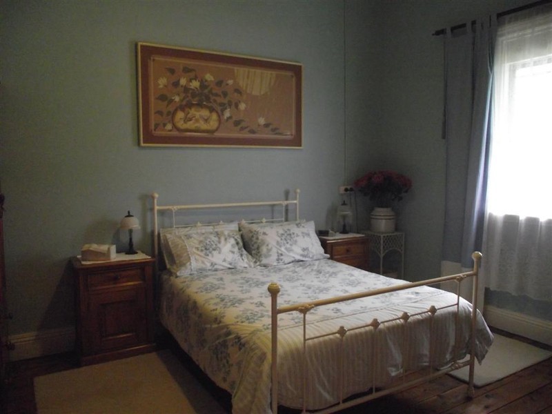 5 Howard St, Parkes NSW 2870