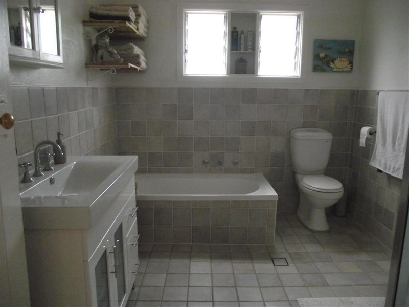 5 Howard St, Parkes NSW 2870
