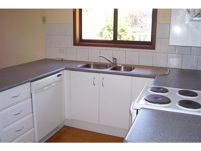 15  Barton Street, Parkes NSW 2870