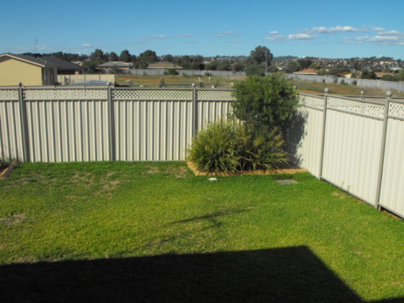 36 Best Street, Parkes NSW 2870