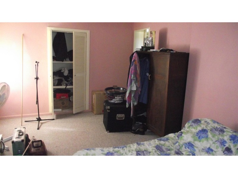 16 Gallop Ave, Parkes NSW 2870