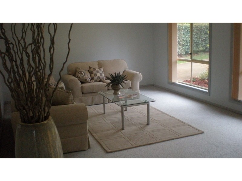 8 Russell St, Parkes NSW 2870