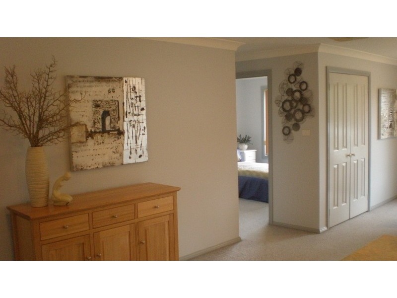 8 Russell St, Parkes NSW 2870