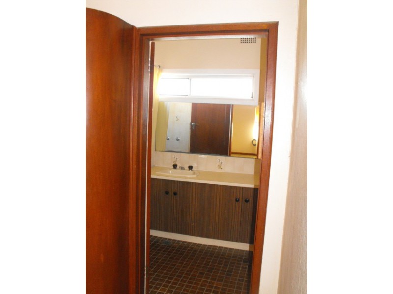 387 Clarinda Street, Parkes NSW 2870