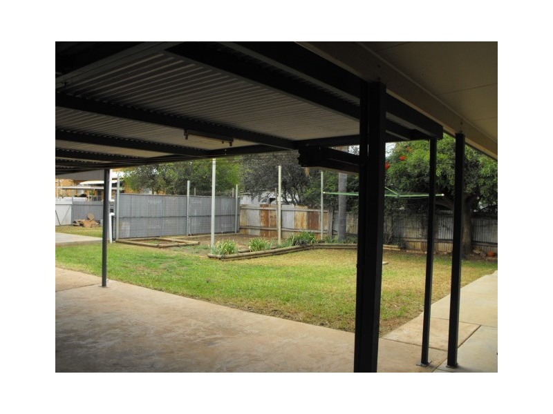 24 Junction Street, Parkes NSW 2870