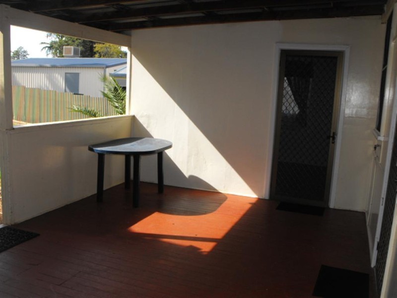 2 Kookaburra Street, Parkes NSW 2870