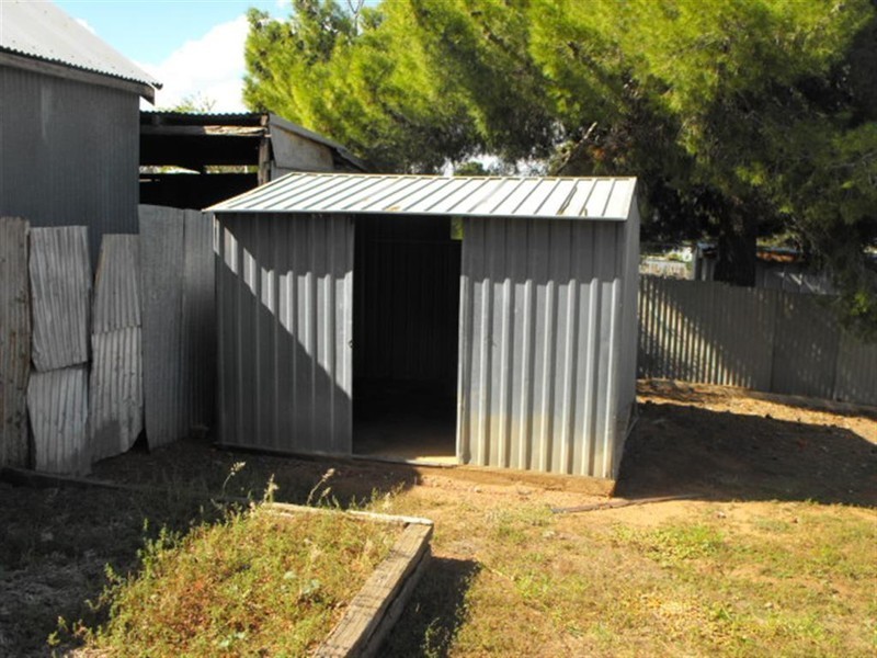 2 Kookaburra Street, Parkes NSW 2870