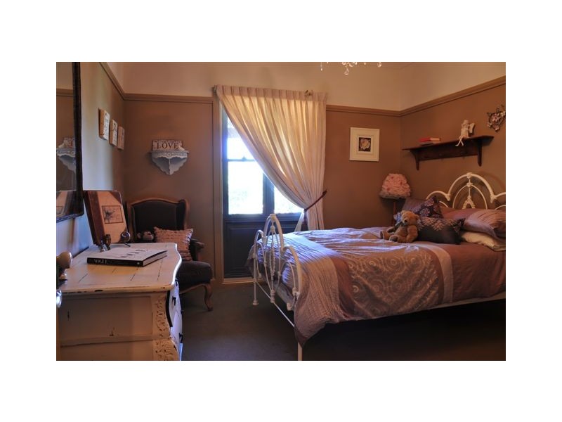 442 The Escort Way, Orange NSW 2800