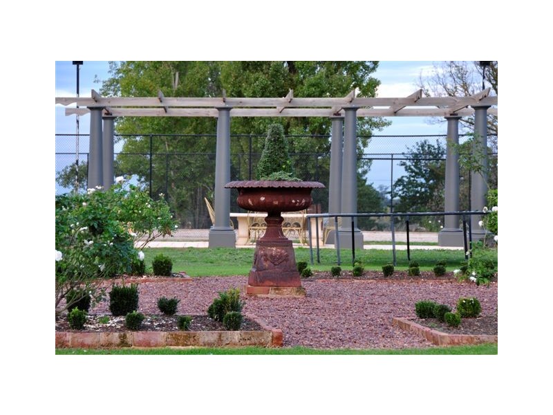 442 The Escort Way, Orange NSW 2800