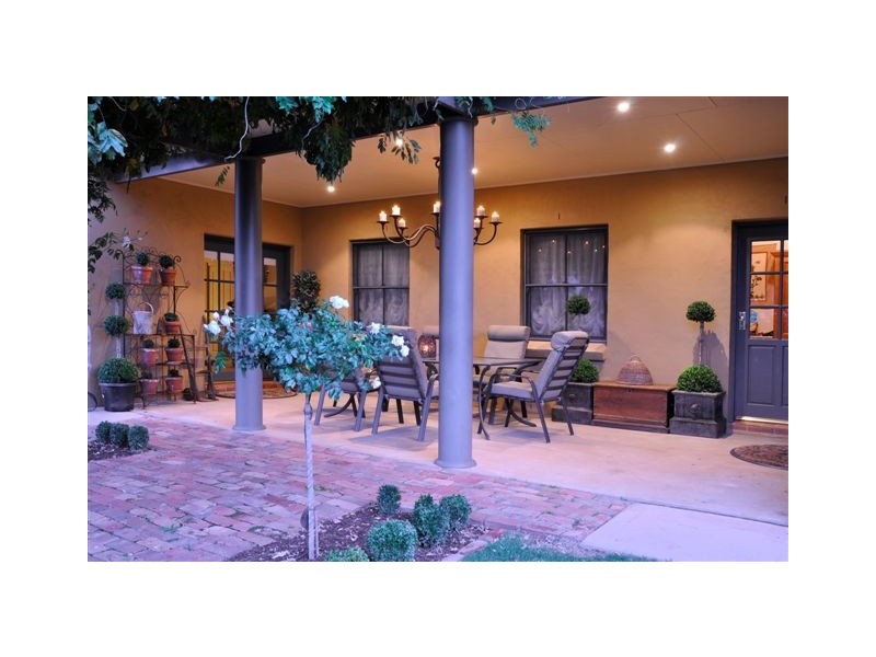 442 The Escort Way, Orange NSW 2800