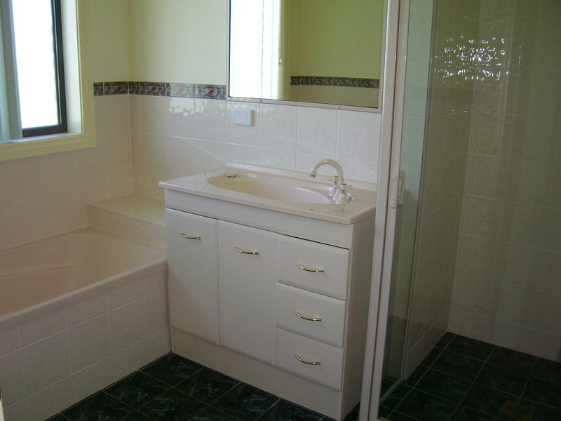 4 Alder Avenue, Parkes NSW 2870