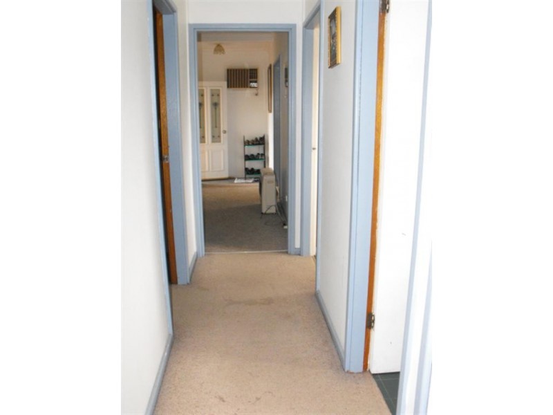 1 Jones, Parkes NSW 2870