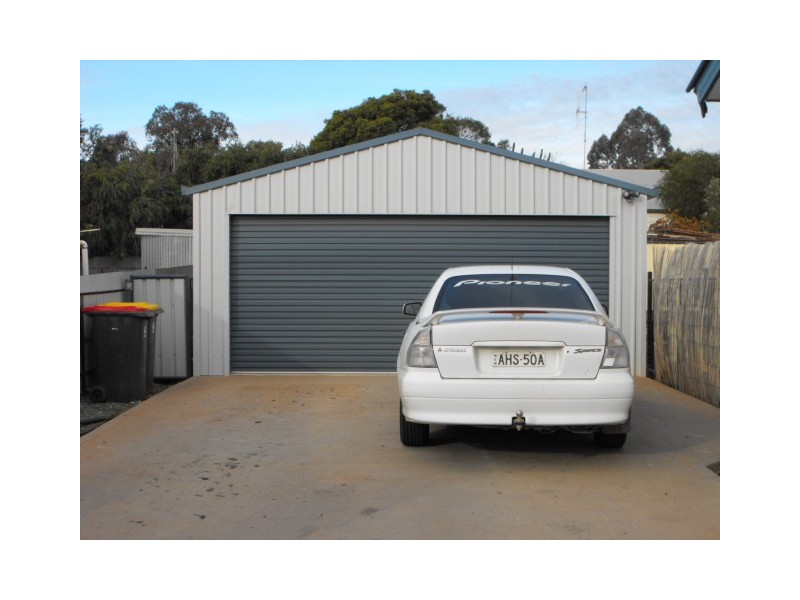 7 Lawson Street, Parkes NSW 2870