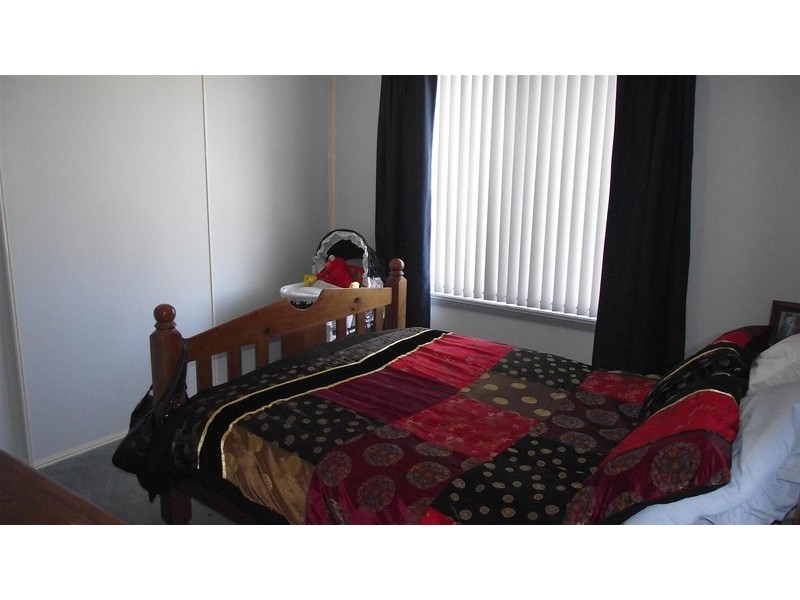 7 Lawson Street, Parkes NSW 2870