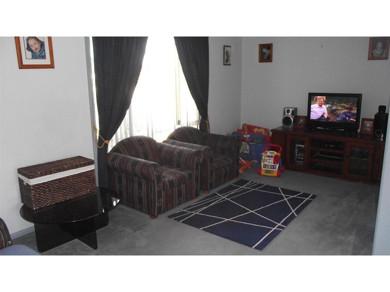 7 Lawson Street, Parkes NSW 2870