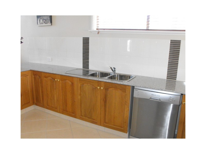 40 Webb Street, Parkes NSW 2870