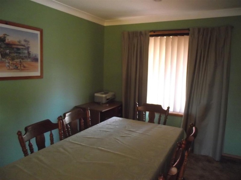 7 Panorama Crescent, Parkes NSW 2870