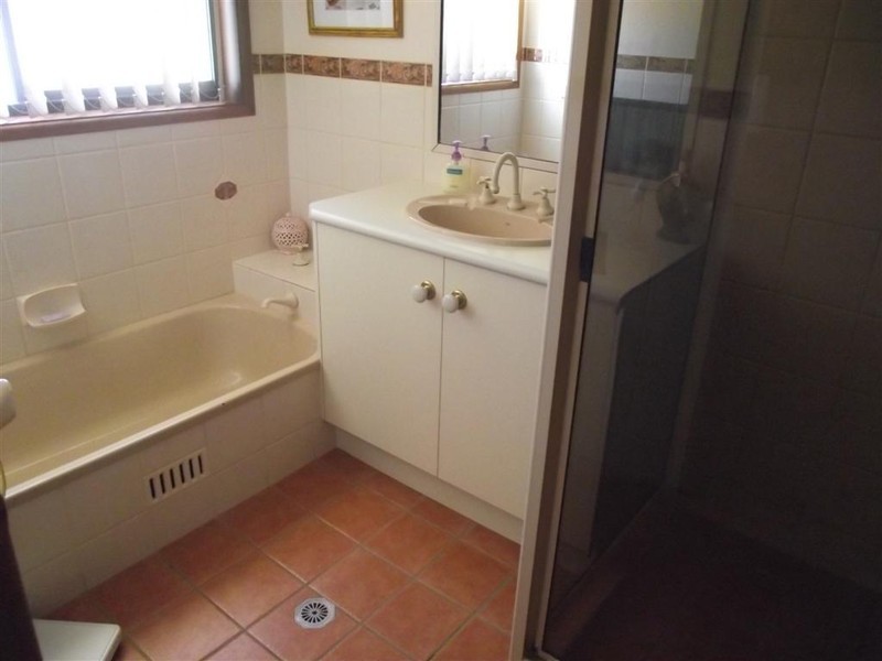 7 Panorama Crescent, Parkes NSW 2870