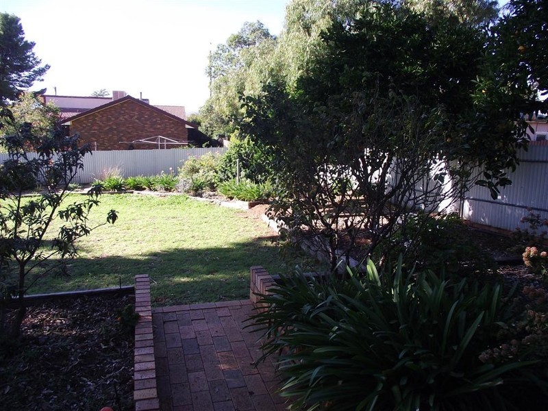 7 Panorama Crescent, Parkes NSW 2870