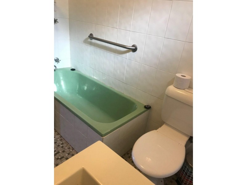 103 Boori Street, Peak Hill NSW 2869
