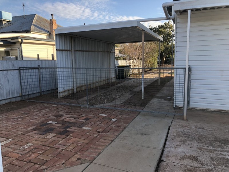 103 Boori Street, Peak Hill NSW 2869