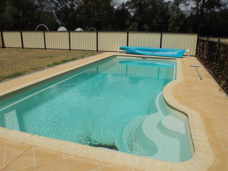 2 Light Horse, Parkes NSW 2870