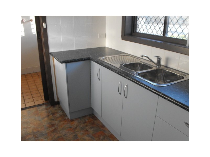 12 lawson Street, Parkes NSW 2870