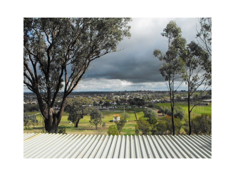 Lot 4 Ted Parker, Parkes NSW 2870