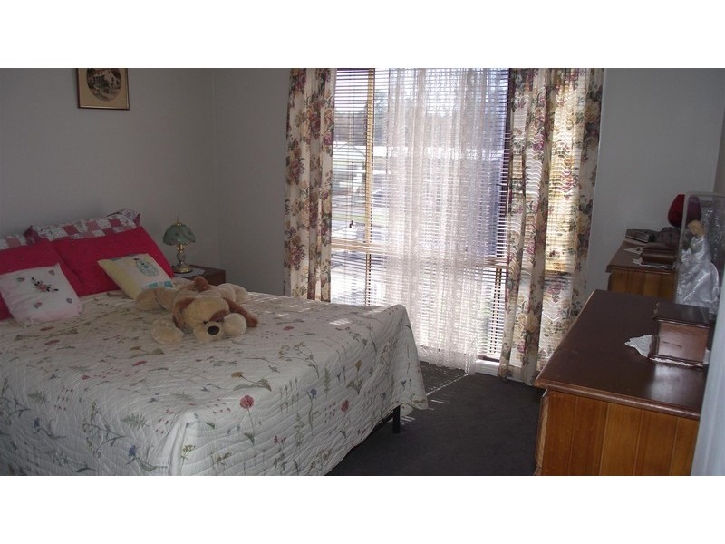 87 Woodward Street, Parkes NSW 2870