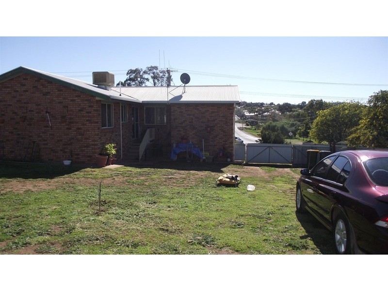 87 Woodward Street, Parkes NSW 2870