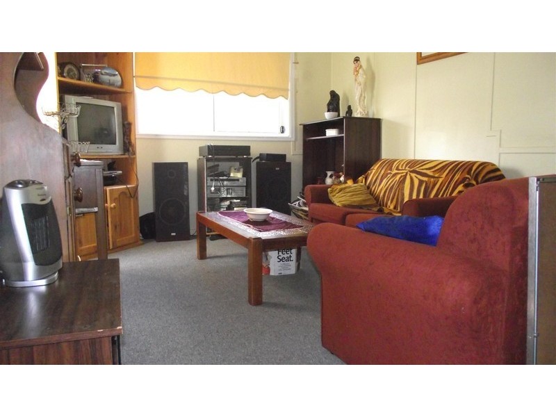 7 Caswell, Peak Hill NSW 2869
