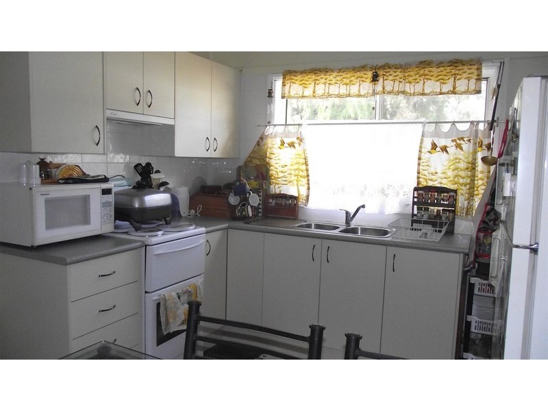 7 Caswell, Peak Hill NSW 2869