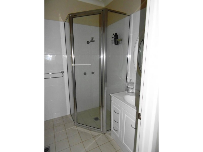 16 Forster Street, Parkes NSW 2870