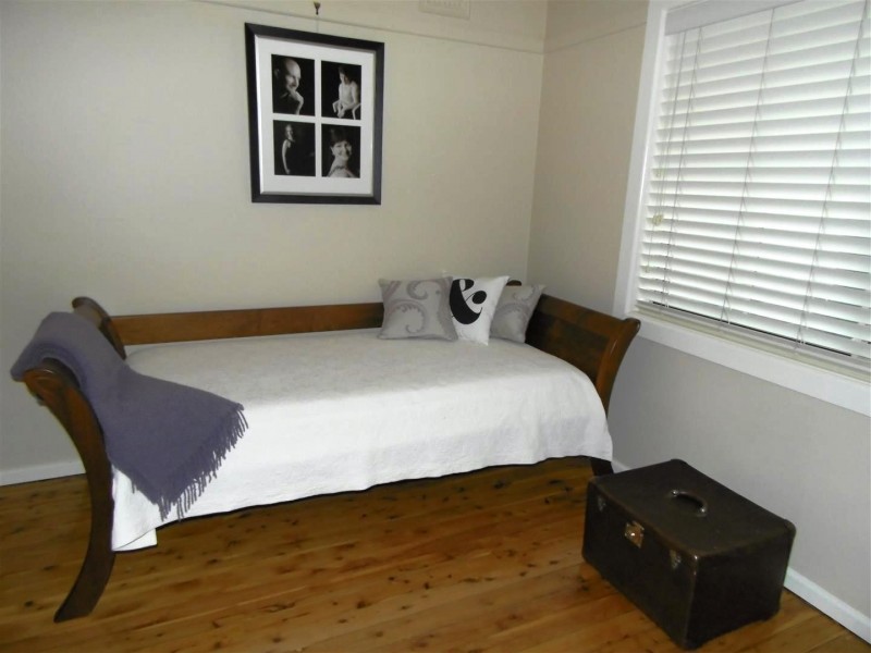 16 Forster Street, Parkes NSW 2870