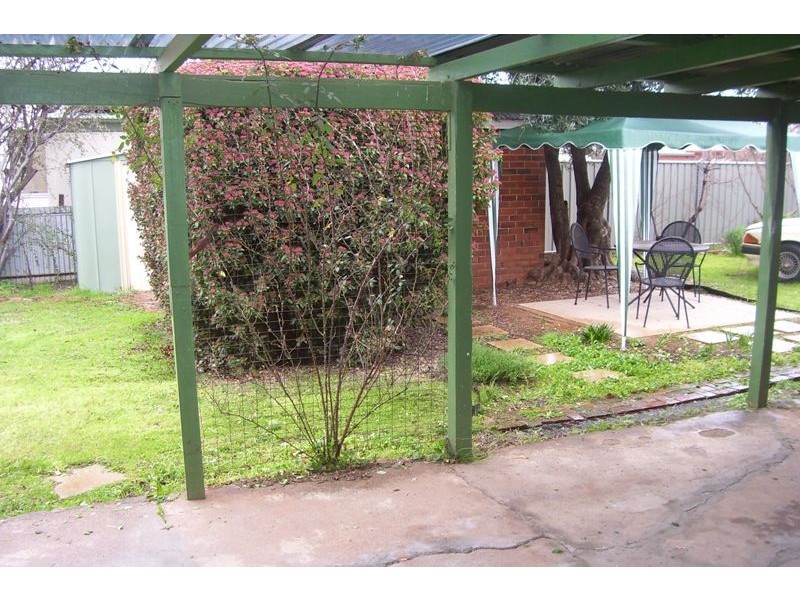 27 Cecile Street, Parkes NSW 2870